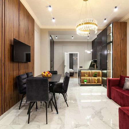Апартаменты Leogrand Vip On Svobody Avenue 43 Львов Экстерьер фото